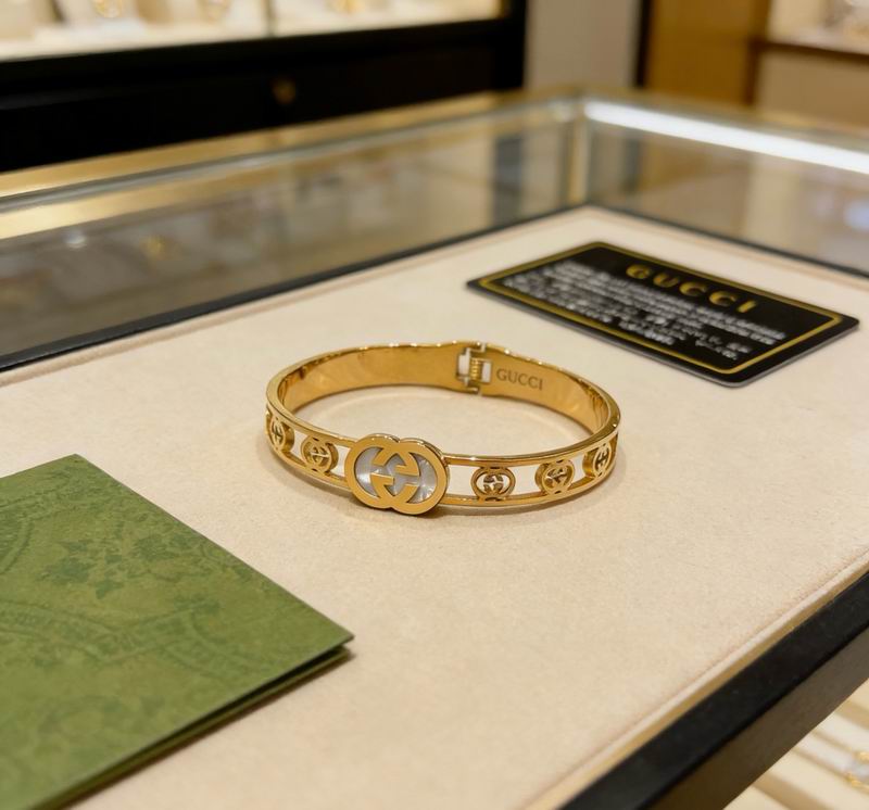 Gucci Bracelet 05yxs45